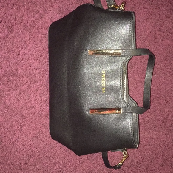Sweet Sa hand bag. It’s in great shape and cute. - Picture 1 of 3